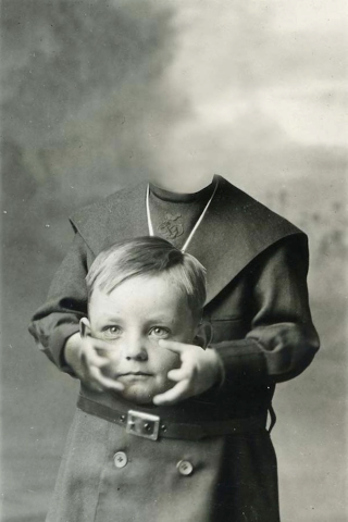 Illustration for article titled The Creepiest Headless Portraits from the Victorian Era